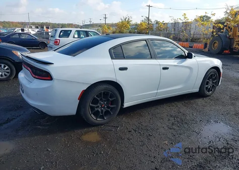 2015 Dodge Charger Se z USA, uszkodzony, nr VIN 2C3CDXFG9FH848644